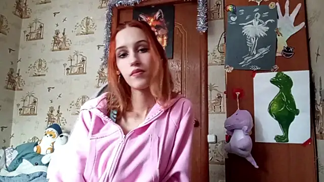 SirenFrost online show from May 5, 2026, 2:20 pm