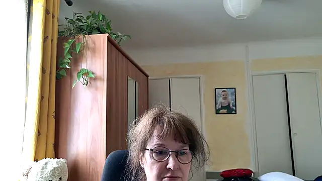 Snapshot of Chrismaturefrench chatting on April 20, 2026, 2:51 pm Chrismaturefrench online show from April 20, 2026, 2:51 pm