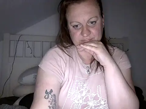 HotPussy785 online show from May 10, 2026, 8:22 pm