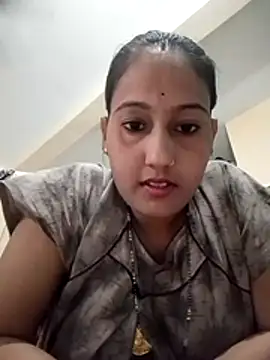 Sexi roovi online show from August 3, 2026, 5:04 am