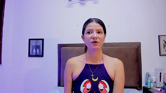 Snapshot of sofy_bonnet1 chatting on June 8, 2026, 12:06 pm sofy bonnet1 online show from June 8, 2026, 12:06 pm