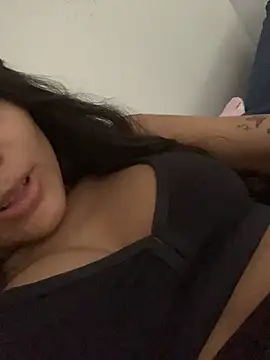 maduu789 online show from April 14, 2026, 9:20 pm