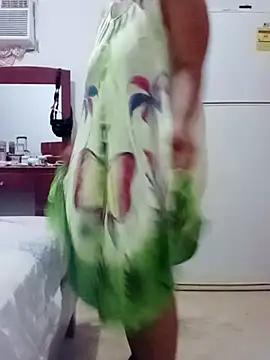 sexymomsn online show from July 15, 2026, 12:56 pm