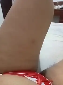 sexymomsn online show from July 17, 2026, 3:15 am