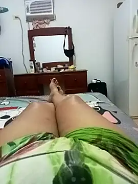 sexymomsn online show from July 9, 2026, 6:36 am