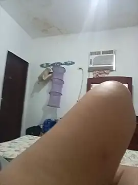 sexymomsn online show from July 4, 2026, 12:11 pm