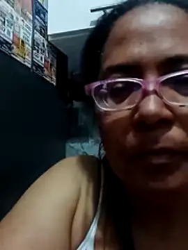 Snapshot of sexymomsn chatting on May 15, 2026, 1:53 pm sexymomsn online show from May 15, 2026, 1:53 pm