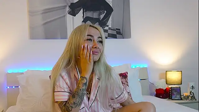 Snapshot of FrancescaGrayy chatting on July 8, 2026, 4:40 pm FrancescaGrayy online show from July 8, 2026, 4:40 pm