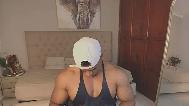 Snapshot of Trevor_vinc chatting on July 13, 2026, 1:32 pm Trevor vinc online show from July 13, 2026, 1:32 pm