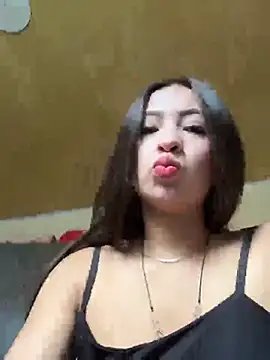 Snapshot of Itze_Mua chatting on June 24, 2026, 7:01 pm Itze Mua online show from June 24, 2026, 7:01 pm