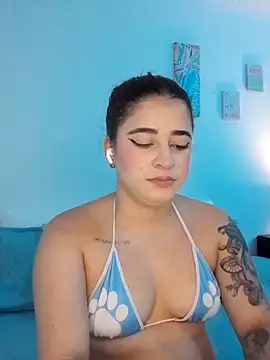 Snapshot of martina_connor1 chatting on May 6, 2026, 11:58 am martina connor1 online show from May 6, 2026, 11:58 am