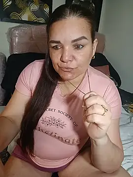 Snapshot of Zuleyka_69 chatting on June 14, 2026, 7:15 pm Zuleyka 69 online show from June 14, 2026, 7:15 pm