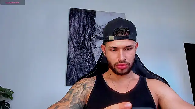 Santos ramirez1 online show from June 14, 2026, 3:02 pm