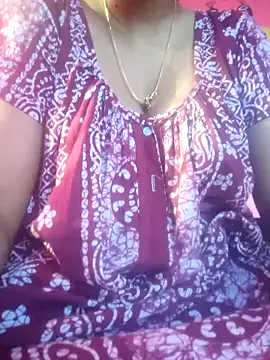 Snapshot of itz-priya chatting on April 14, 2026, 10:09 am itz-priya online show from April 14, 2026, 10:09 am