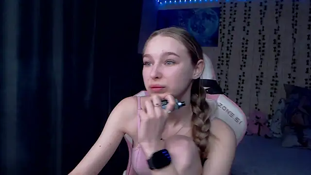 Snapshot of kitsune888 chatting on April 8, 2026, 12:56 am kitsune888 online show from April 8, 2026, 12:56 am