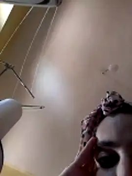 Snapshot of Salma-23 chatting on March 22, 2026, 2:07 pm Salma-23 online show from March 22, 2026, 2:07 pm