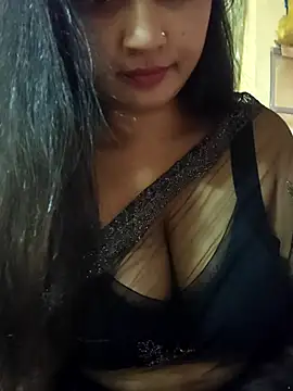 Snapshot of Tridha_2 chatting on August 4, 2026, 4:28 am Tridha 2 online show from August 4, 2026, 4:28 am