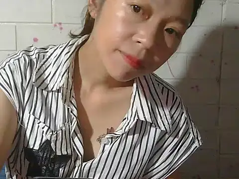Snapshot of kimori66 chatting on May 15, 2026, 11:03 pm kimori66 online show from May 15, 2026, 11:03 pm