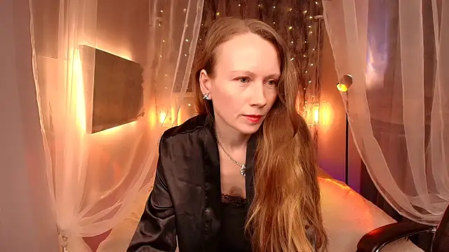 Snapshot of NicoleMiless chatting on May 23, 2026, 12:37 pm NicoleMiless online show from May 23, 2026, 12:37 pm
