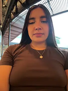 HaileyBiieber online show from April 2, 2026, 11:11 pm