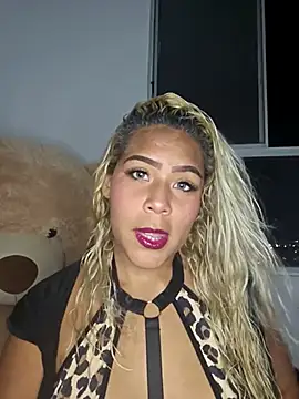 Nayaraluz online show from March 24, 2026, 2:11 am