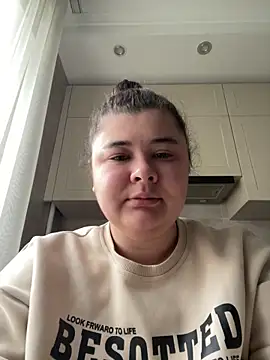 Snapshot of curly_elise chatting on March 25, 2026, 6:46 am curly elise online show from March 25, 2026, 6:46 am