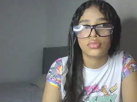 VictoriaSkinny online show from March 23, 2026, 1:50 am