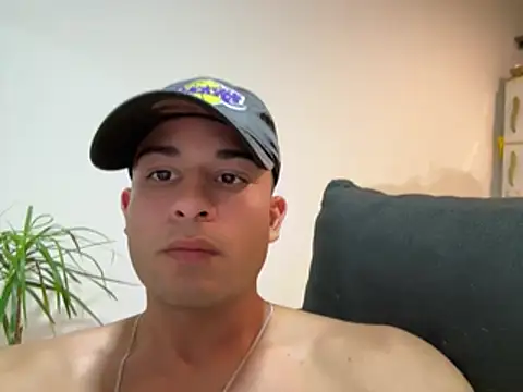 Snapshot of lunaris18 chatting on March 25, 2026, 10:19 pm lunaris18 online show from March 25, 2026, 10:19 pm