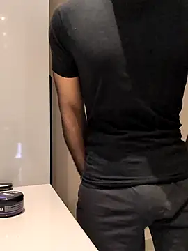 Snapshot of handsome-hunky chatting on March 31, 2026, 6:10 pm handsome-hunky online show from March 31, 2026, 6:10 pm