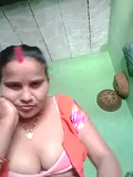 Snapshot of Shivani09900 chatting on June 2, 2026, 7:08 am Shivani09900 online show from June 2, 2026, 7:08 am