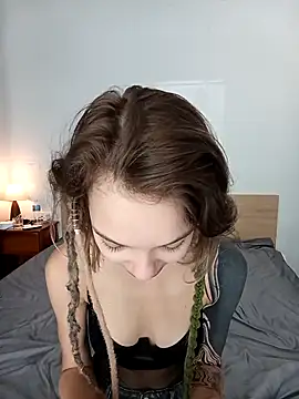 Snapshot of Unihornym chatting on March 25, 2026, 4:56 am Unihornym online show from March 25, 2026, 4:56 am