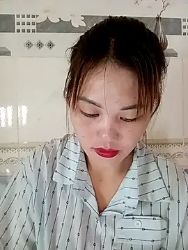 Snapshot of meg_06 chatting on May 5, 2026, 12:13 am meg 06 online show from May 5, 2026, 12:13 am