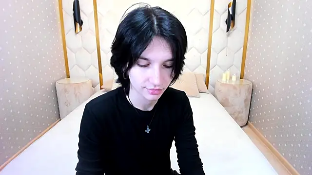 Snapshot of AdonBev chatting on May 21, 2026, 5:16 am AdonBev online show from May 21, 2026, 5:16 am