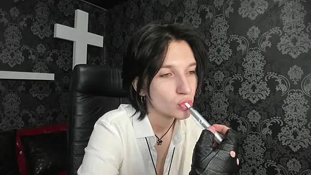 Snapshot of AdonBev chatting on May 8, 2026, 5:11 am AdonBev online show from May 8, 2026, 5:11 am