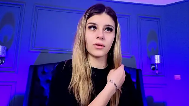 Sierra Russo online show from March 30, 2026, 4:14 am