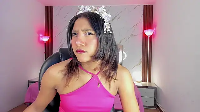 EsperanzaMora online show from May 22, 2026, 12:03 pm