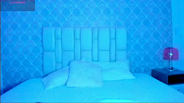 erizdarkveyl online show from June 3, 2026, 5:08 am