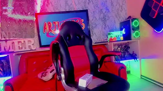 Snapshot of Tiffany_Miller_ chatting on March 25, 2026, 11:53 am Tiffany Miller online show from March 25, 2026, 11:53 am