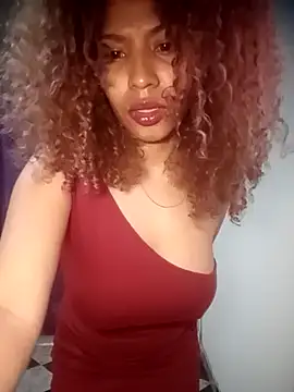 Snapshot of SolashLitzy_Curly chatting on July 8, 2026, 2:18 pm SolashLitzy Curly online show from July 8, 2026, 2:18 pm