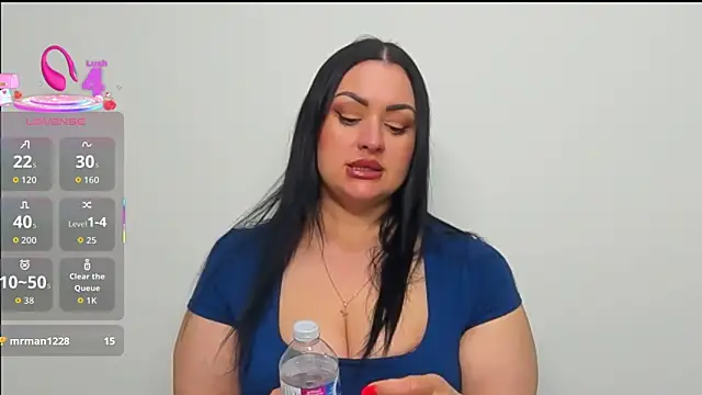 Snapshot of Simona_love777 chatting on March 27, 2026, 11:16 pm Simona love777 online show from March 27, 2026, 11:16 pm