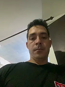 Snapshot of Gabriel_leon33 chatting on June 21, 2026, 12:05 am Gabriel leon33 online show from June 21, 2026, 12:05 am
