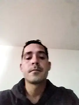 Snapshot of Gabriel_leon33 chatting on July 4, 2026, 4:22 pm Gabriel leon33 online show from July 4, 2026, 4:22 pm