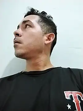 Snapshot of Gabriel_leon33 chatting on March 30, 2026, 8:32 pm Gabriel leon33 online show from March 30, 2026, 8:32 pm