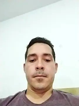 Snapshot of Gabriel_leon33 chatting on June 23, 2026, 8:12 am Gabriel leon33 online show from June 23, 2026, 8:12 am