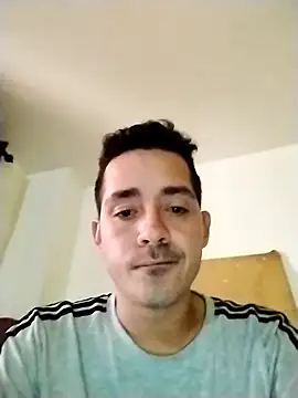 Snapshot of Gabriel_leon33 chatting on June 18, 2026, 8:36 pm Gabriel leon33 online show from June 18, 2026, 8:36 pm