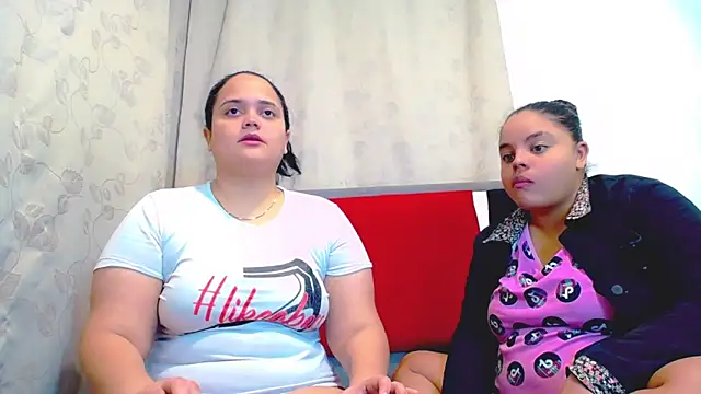 Snapshot of alana_and_billie chatting on March 27, 2026, 10:49 am alana and billie online show from March 27, 2026, 10:49 am