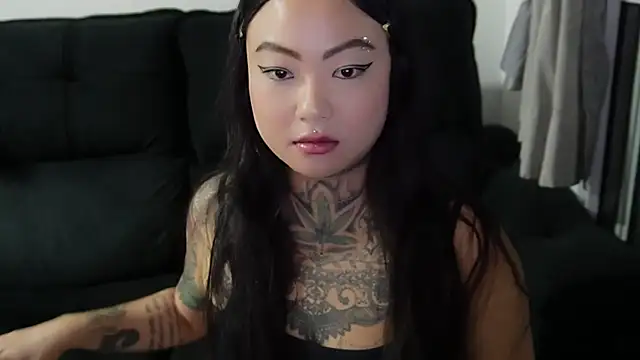 Snapshot of ChinesaTropical chatting on April 17, 2026, 9:28 pm ChinesaTropical online show from April 17, 2026, 9:28 pm