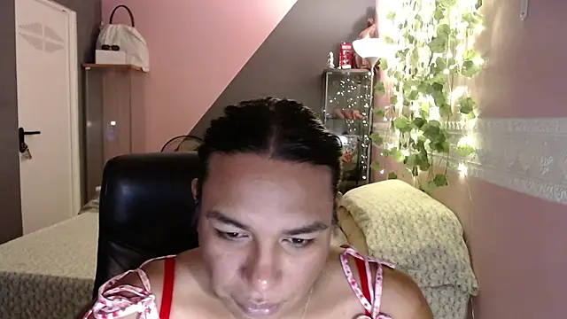 Snapshot of choquitolove1 chatting on April 5, 2026, 1:12 am choquitolove1 online show from April 5, 2026, 1:12 am