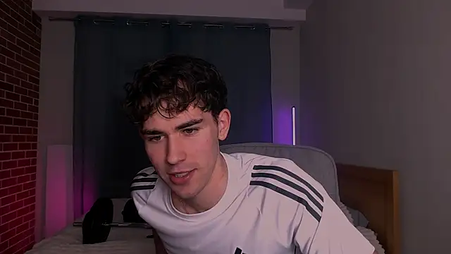 Snapshot of Jeff-rey33 chatting on April 8, 2026, 3:46 pm Jeff-rey33 online show from April 8, 2026, 3:46 pm