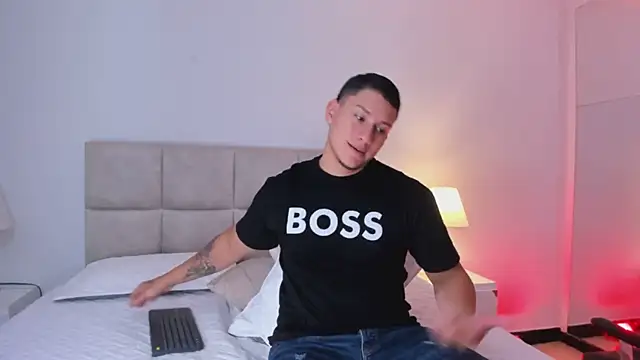 Snapshot of Chriss_Diamond chatting on May 12, 2026, 7:53 pm Chriss Diamond online show from May 12, 2026, 7:53 pm